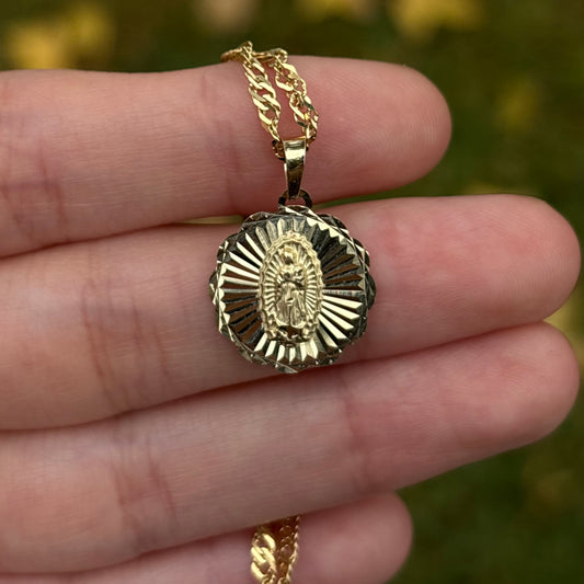 10k Gold Virgin Mary Pendant