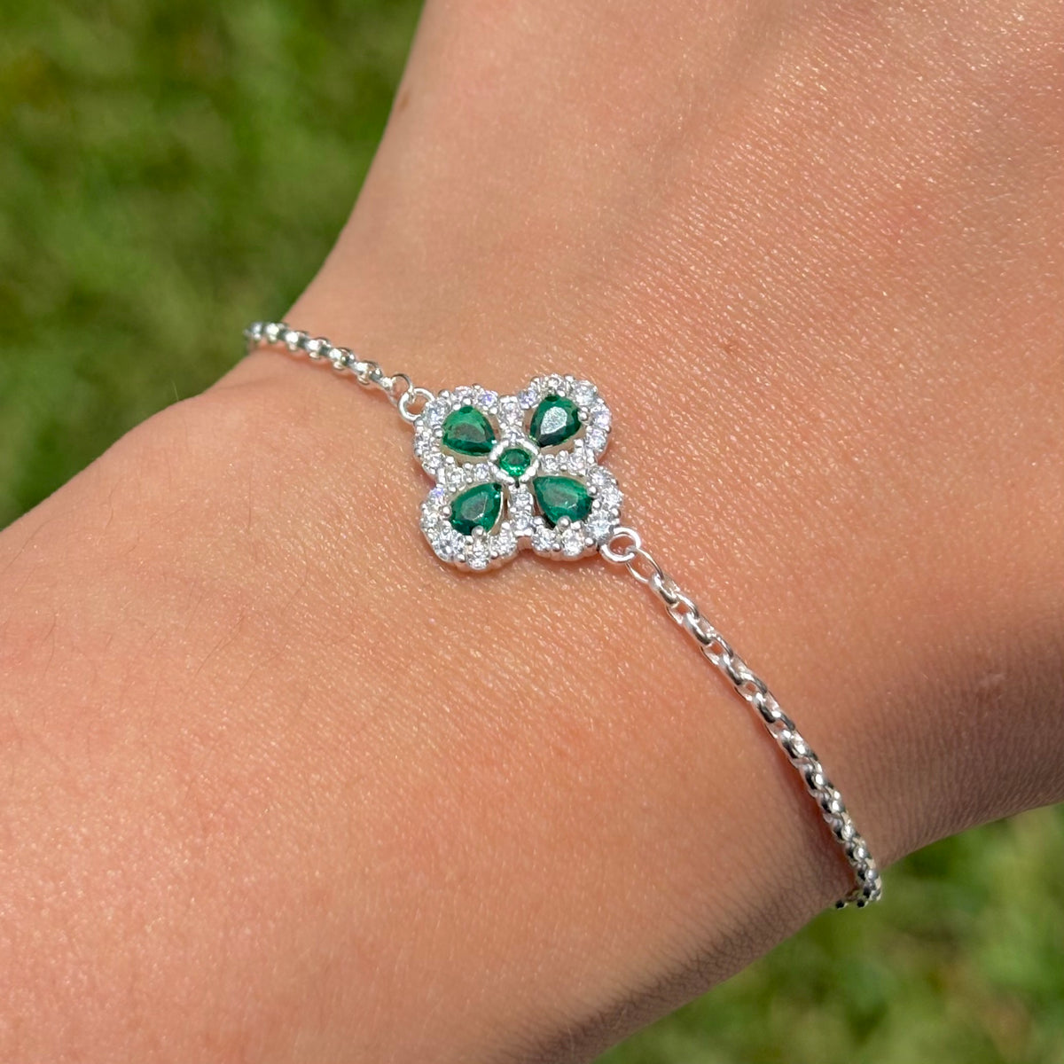 Single Clove Silver Bracelet