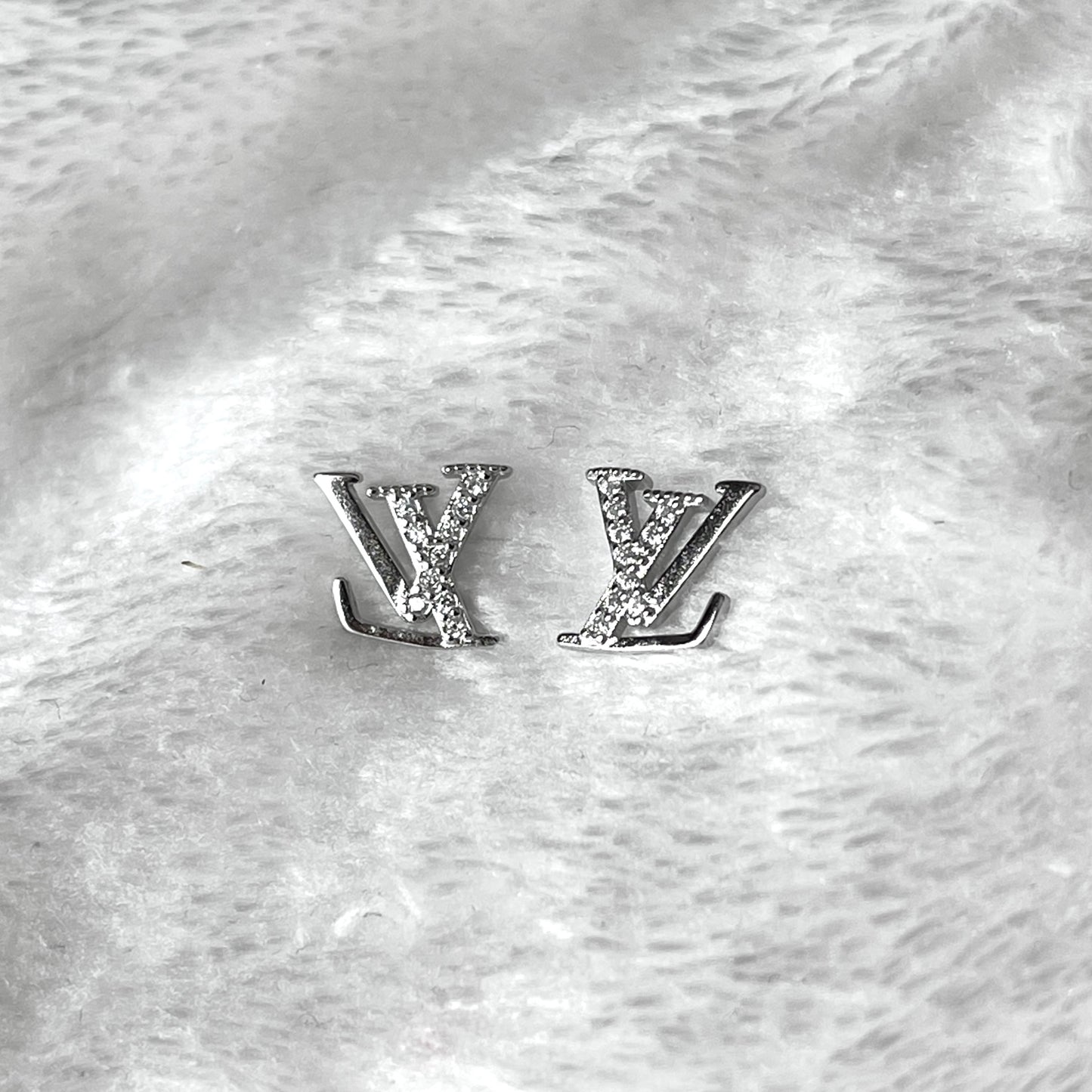 Lv Earrings