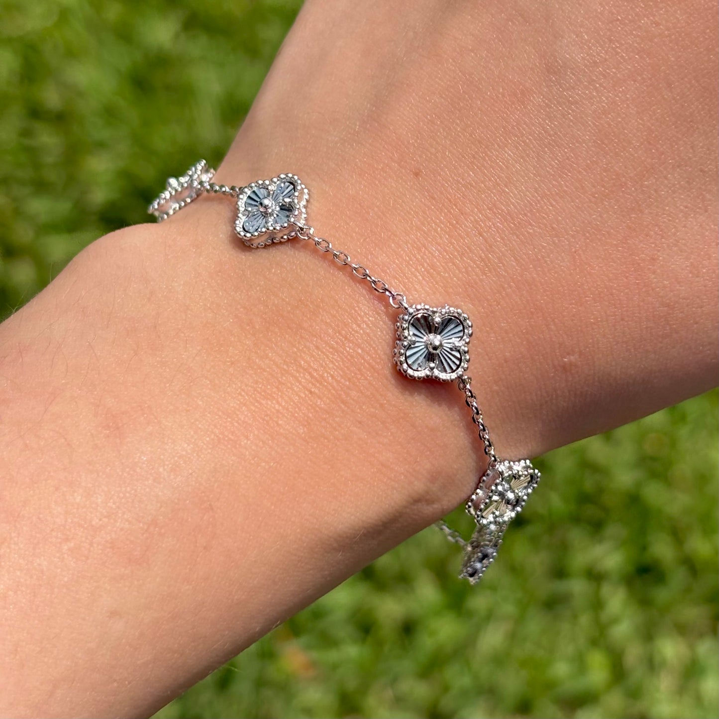 Silver Clover Set